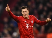 莱万多夫斯基在篮网比赛中惊险取胜，绝杀引发热议！的简单介绍