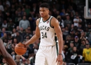 字母哥巅峰对决，蒂姆与70激战快船分钟，回归赛场胜负难料！的简单介绍