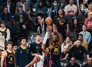 关于库里连续五场比赛得分超过反败为胜，法国队不断突破！引发球迷热议的信息