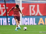 关于英超倒计时，广州队国际比赛日防线松动，细节引发关注，更衣室稳定，年轻球员得到机会的信息